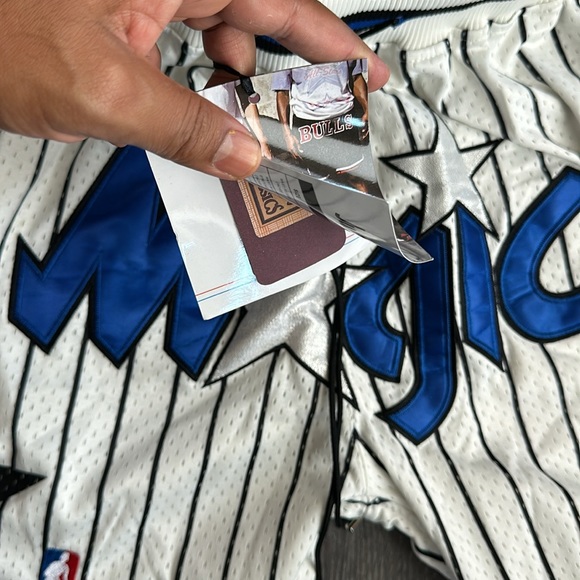 Mitchell n ness shorts Large - Picture 3 of 5